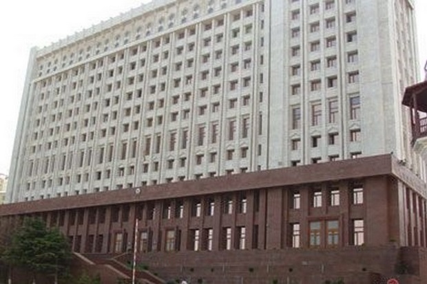 “Ağ bayraq qaldırın, Yevlaxda görüşək!” - Rəsmi Bakı