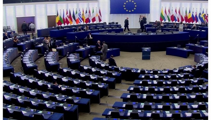 Deputat: "Avroparlamentdə şərəfini satmış siyasətçiləri kimin və neçəyə danışdırdığı bizə bəllidir"