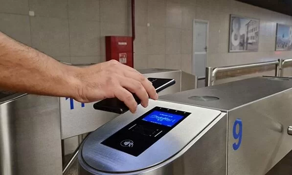 Metroda gediş haqqını bu cür də ödəyə biləcəksiniz - Yenilik