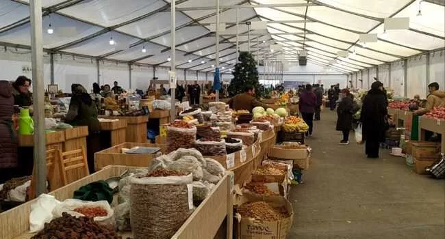 Şaxta baba, Qar qız və satıcılar... - "Kənddən şəhərə" yarmarkasının bayram "süfrə"sindən video reportaj