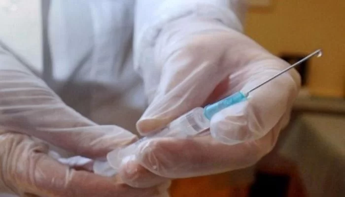 11-40 yaşlı insanlar qızılca əleyhinə neçə peyvənd vurdurmalıdır?