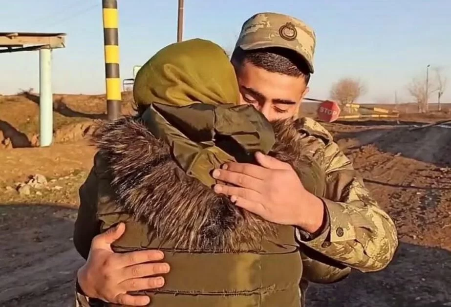 Azərbaycanda əsgərlərə 20 günlük məzuniyyətin verilməsi təklif edilir