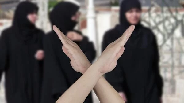 İranda qadın hicaba görə öldürüldü