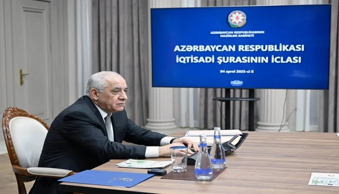 İqtisadi Şuranın iclası keçirildi: Tapşırıqlar verildi