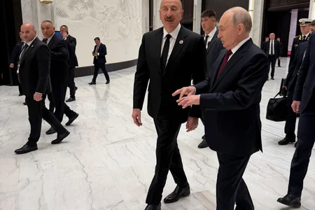 İlham Əliyev Bişkekdə Vladimir Putin ilə söhbət etdi - FOTO - VİDEO