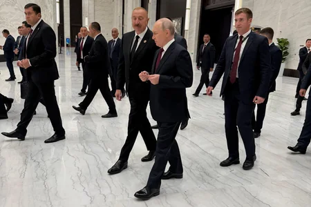 İlham Əliyev Bişkekdə Vladimir Putin ilə söhbət etdi - FOTO - VİDEO
