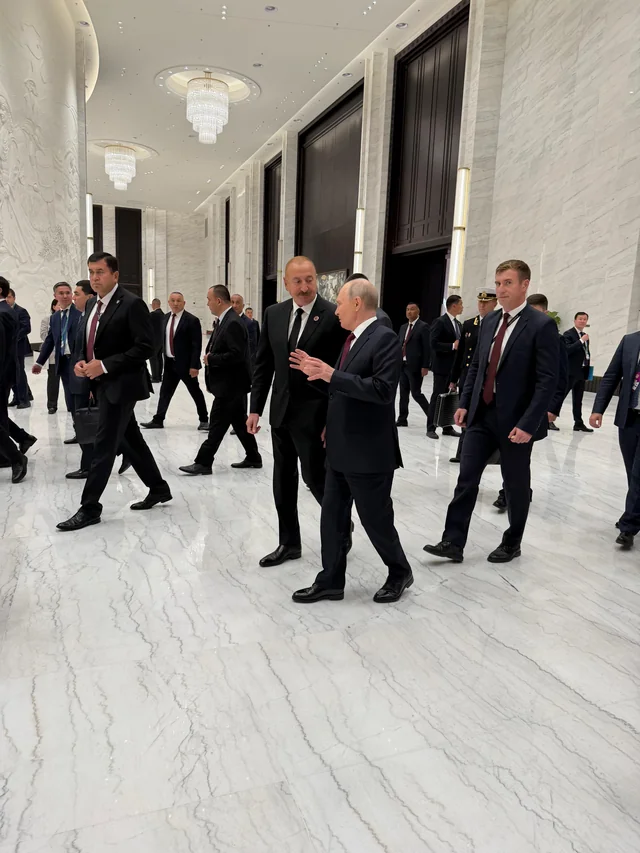 İlham Əliyev Bişkekdə Vladimir Putin ilə söhbət etdi - FOTO - VİDEO