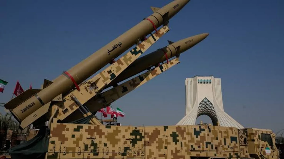 İran ABŞ aviadaşıyıcısı üzərində gəmi əleyhinə raketi sınaqdan keçirib