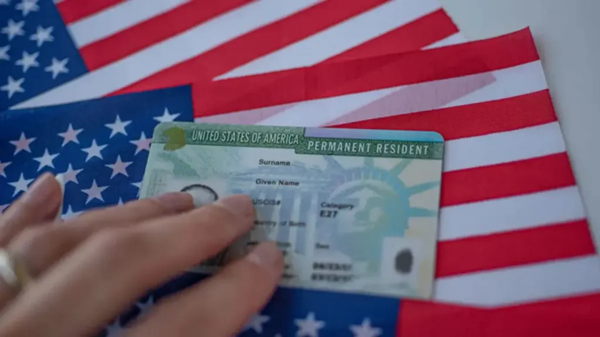"Green Card"a qeydiyyatı gözləyənlərə pis xəbər