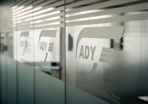 ADY: Çinlə Bakı arasında yeni “dəmir yolu-dəniz-dəmir yolu” marşrutu istifadəyə verilib