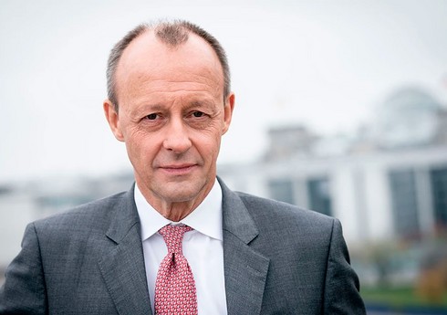 Almaniya Kansleri Netanyahu ilə İsrail və İran arasında gərginliyi müzakirə edib