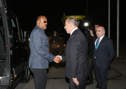 Antiqua və Barbudanın Baş naziri Azərbaycana gəlib