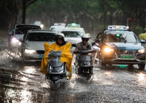 Şanxayda tropik fırtına səbəbindən 280 mindən çox insan təxliyə edilib