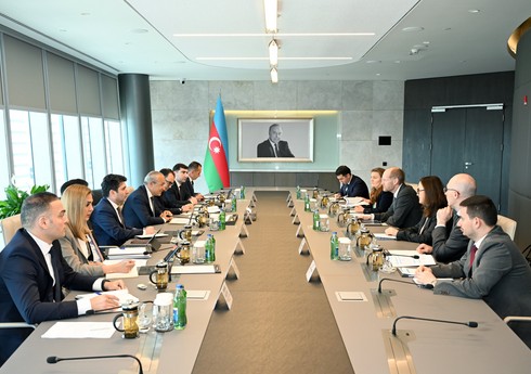 Azərbaycan EBRD ilə əməkdaşlığın prioritet istiqamətlərini müzakirə edib