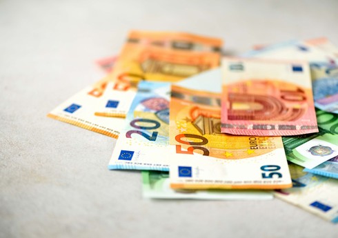 Azərbaycan Mərkəzi Bankının valyuta məzənnələri (03.06.2025)