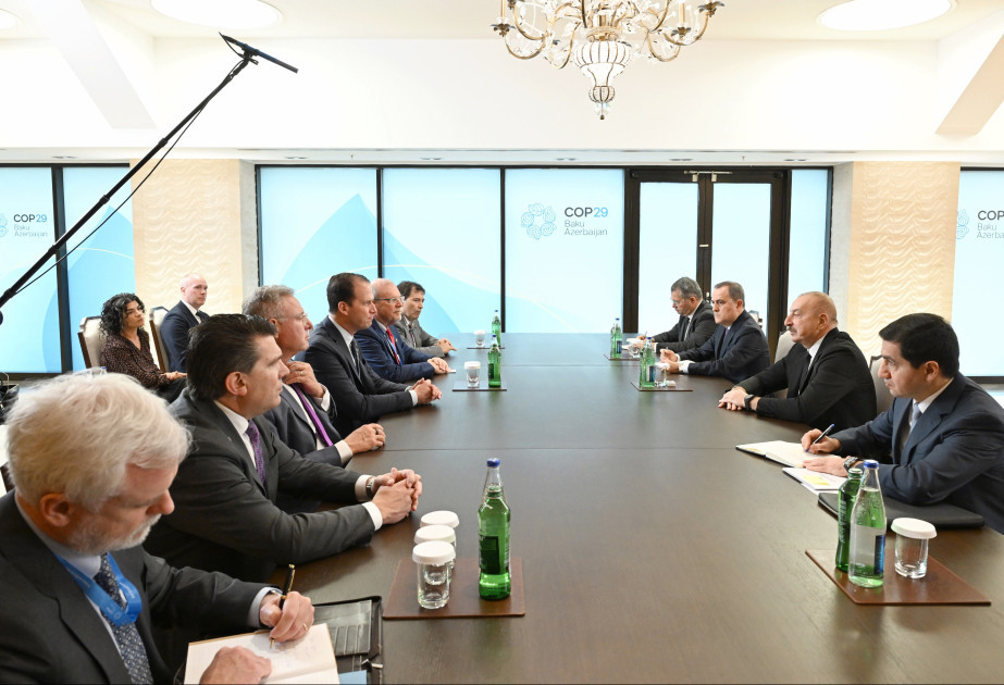 Azərbaycan Prezidenti İlham Əliyev ABŞ Nümayəndələr Palatası üzvünün başçılıq etdiyi nümayəndə heyəti ilə görüşüb - FOTO