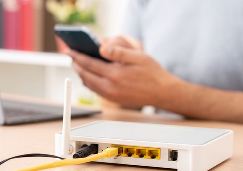 Azərbaycanda genişzolaqlı internet istifadəçilərinin sayı açıqlanıb