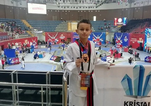 Azərbaycanın daha bir taekvondoçusu BƏƏ-də medal qazanıb