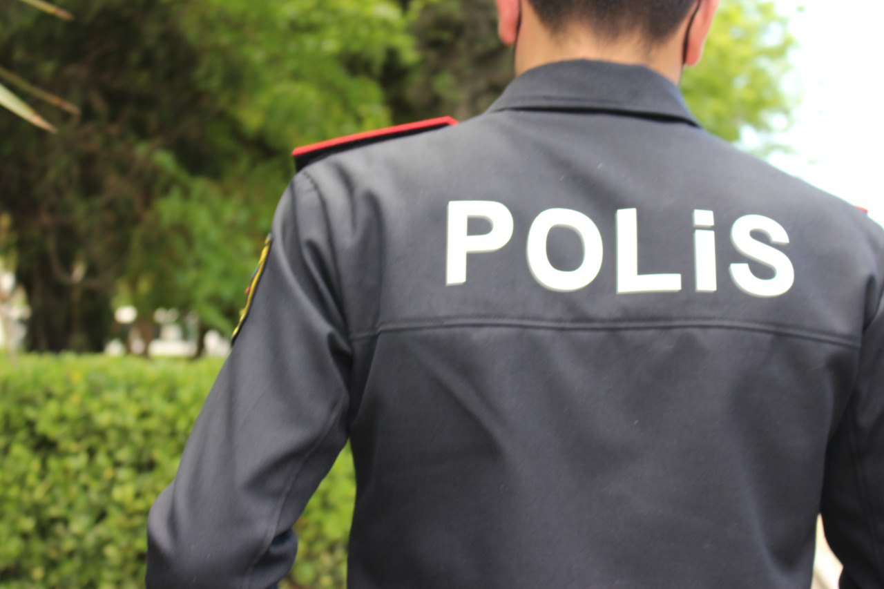 Bakıda qadınların yaşadığı evə gecə saatlarında basqın edilib