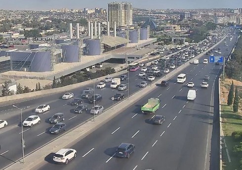 Bakının bəzi yollarında sıxlıq müşahidə olunur