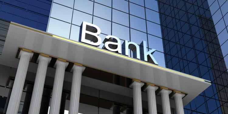 Banklar əvvəlki kimi qazana bilmir - Mənfəətdə 14%-dən çox azalma