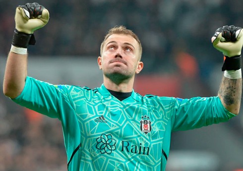 "Beşiktaş"ın qapıçısı zədə səbəbindən qarşıdakı iki oyunu buraxacaq