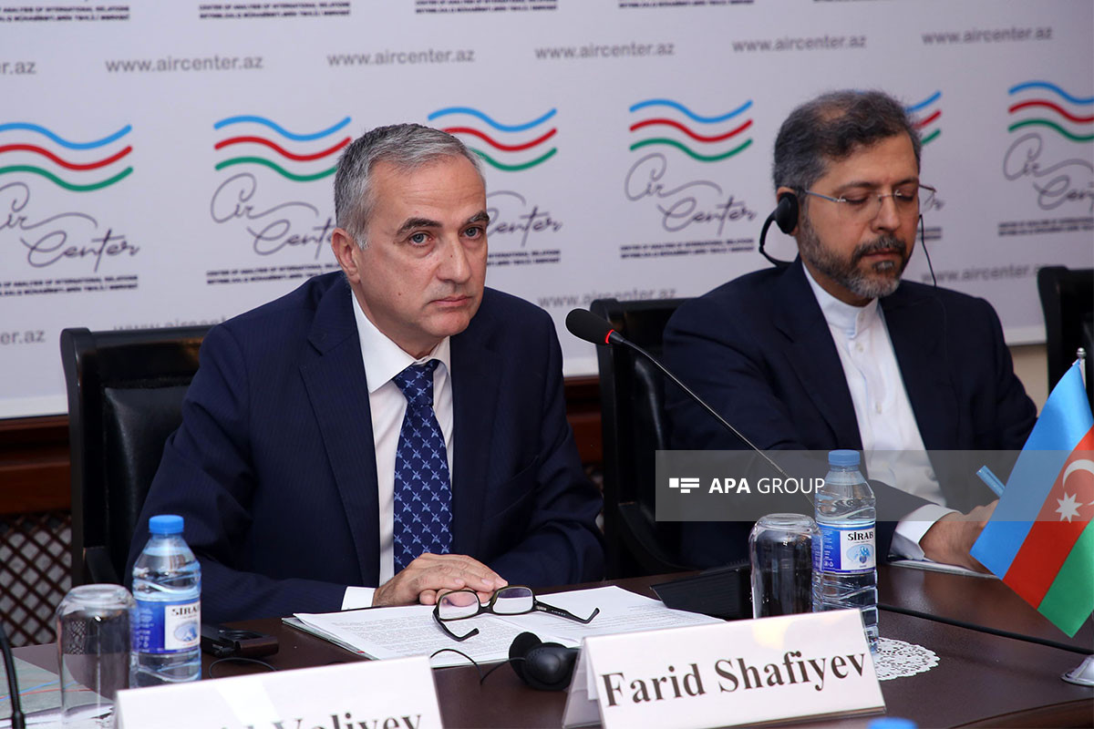 BMTM-də Azərbaycan–İran münasibətləri mövzusunda müzakirələr keçirilib - FOTO