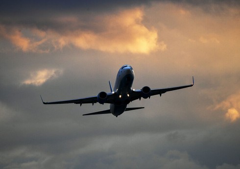 Britaniya 5 ildən sonra Pakistan aviaşirkətlərinin uçuşlarına qadağanı ləğv edib