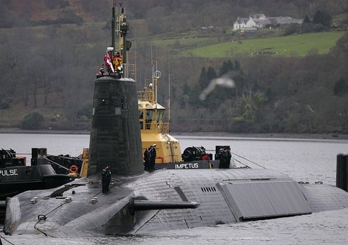 Britaniya Rusiyanı çəkindirmək üçün 12 nüvə sualtı qayıq inşa edəcək