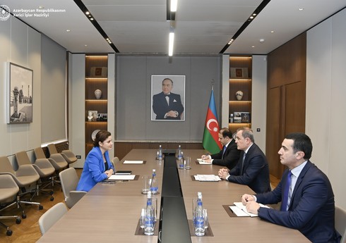 Ceyhun Bayramov Əlcəzairin yeni səfirini Ermənistanla normallaşma prosesi barədə məlumatlandırıb