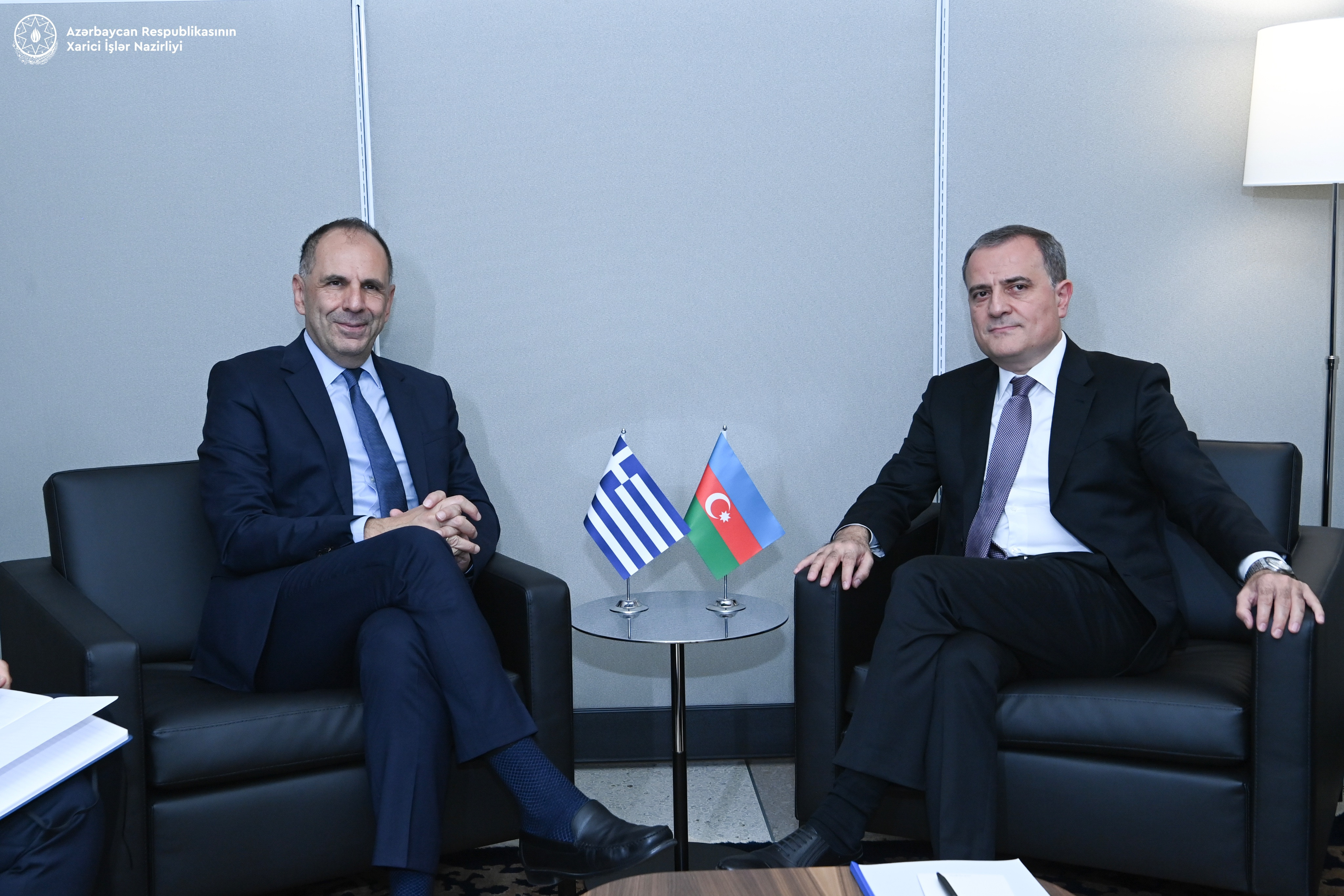 Ceyhun Bayramov yunanıstanlı həmkarı ilə görüşüb  - YENİLƏNİB