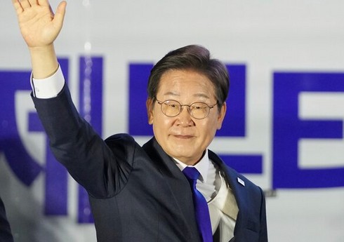 Cənubi Koreyanın yeni prezidenti Li Çje Myon vəzifəsinin icrasına başlayıb