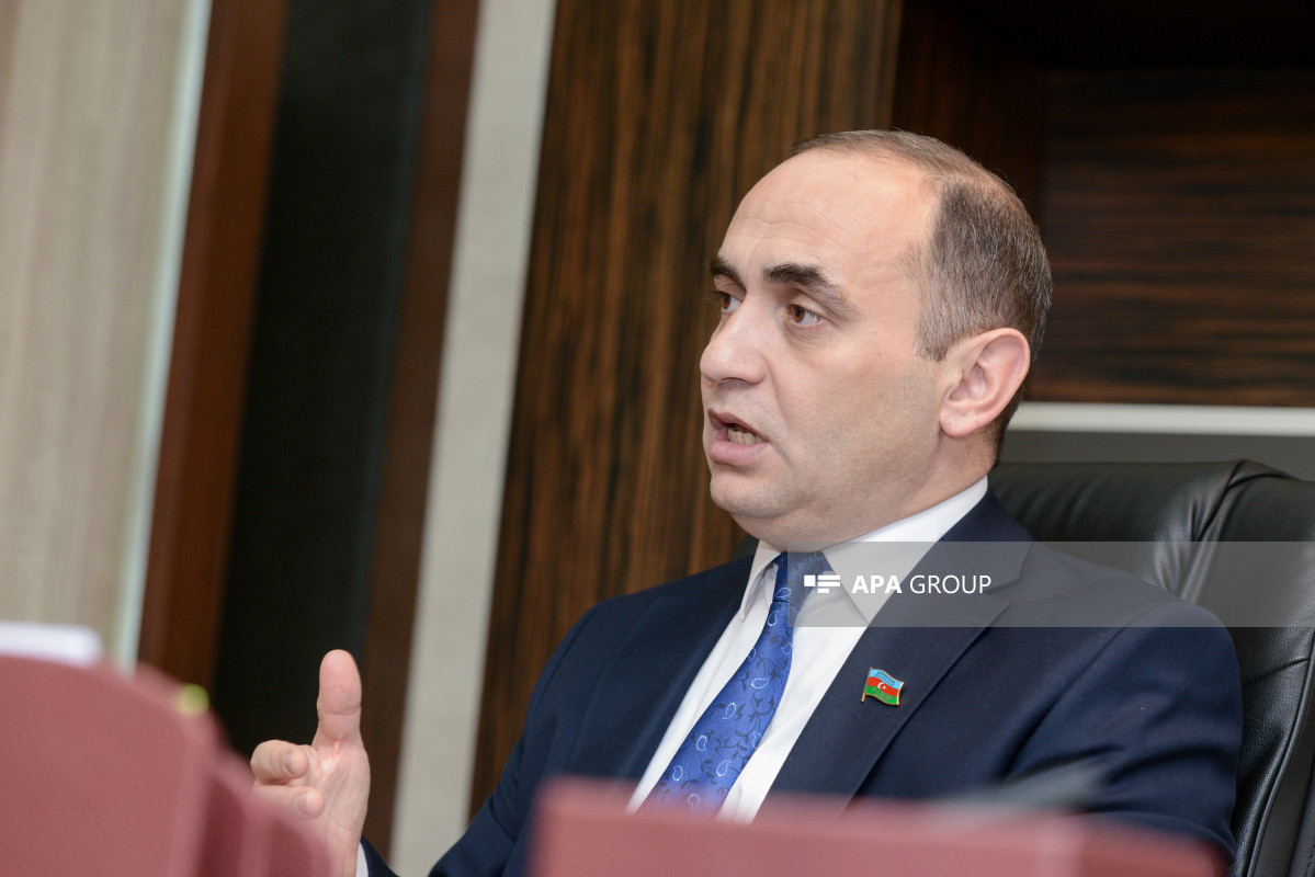 Deputat: Davamlı olaraq hədəfə alınmaq müəllimlərin psixoloji durumuna təsir edir