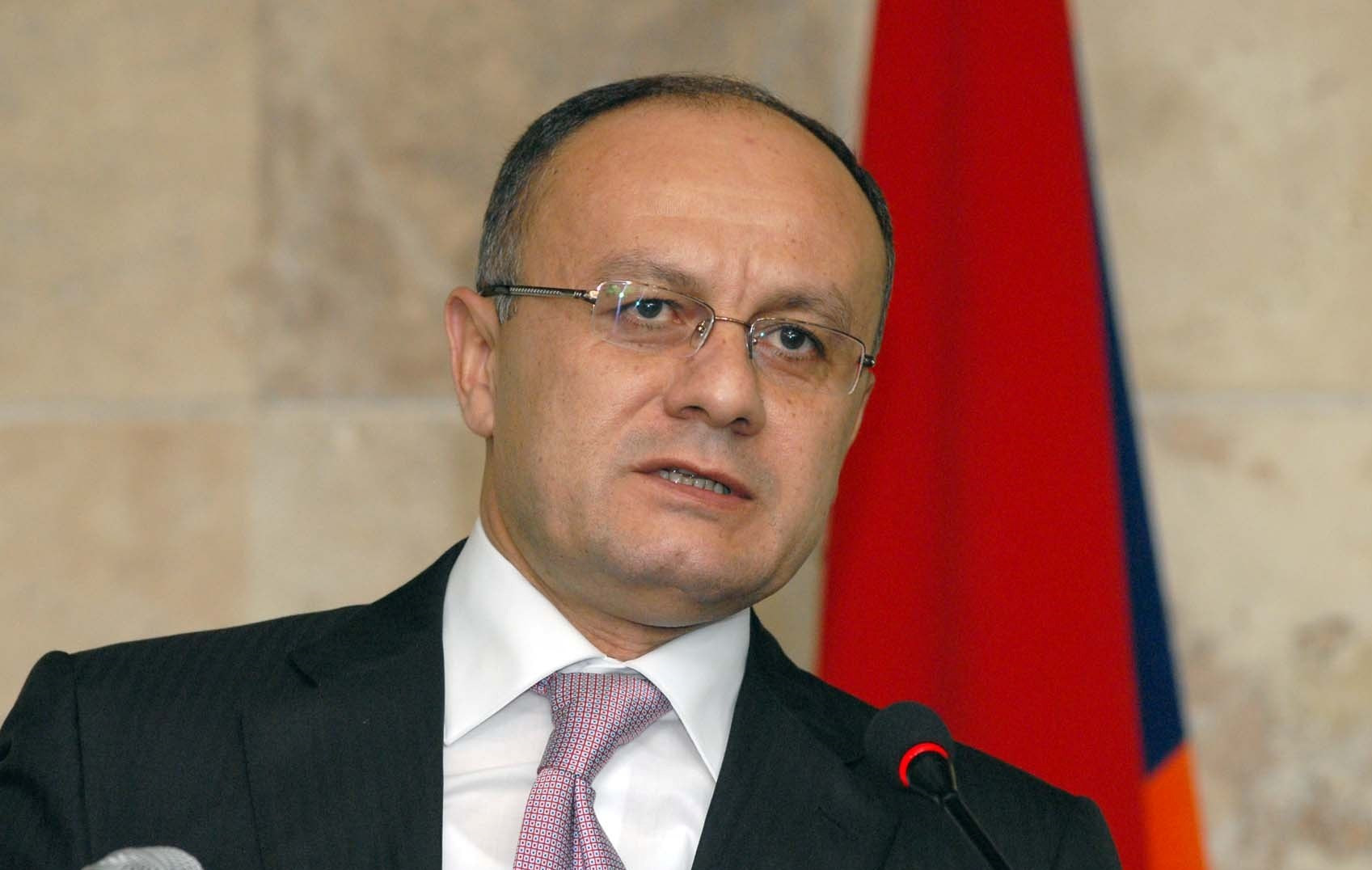 Ermənistanın keçmiş müdafiə və ətraf mühit nazirlərinin işi məhkəməyə göndərilib