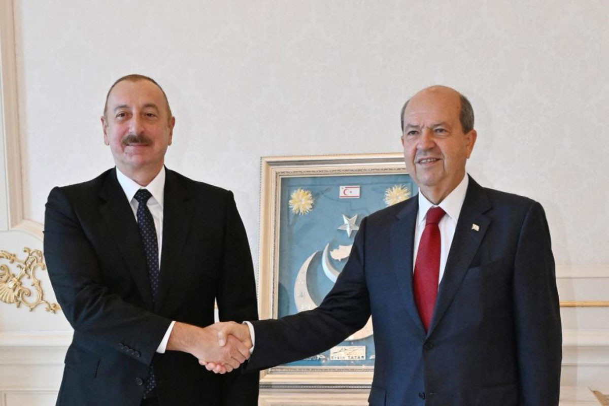 Ersin Tatar Prezident İlham Əliyevə təbrik ünvanlayıb