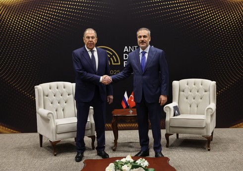 Fidan və Lavrov Rusiya-Ukrayna müharibəsində atəşkəsə nail olmaq səylərini müzakirə ediblər