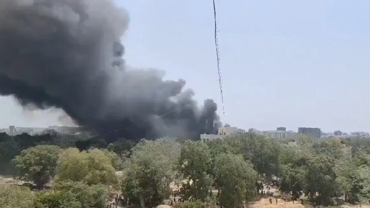 Hindistanda təyyarə qəzasında ən azı 120 nəfər həlak olub - VİDEO - YENİLƏNİB