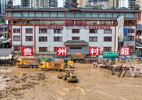 Çində daşqın nəticəsində altı nəfər həlak olub