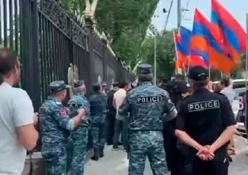 İrəvanda Matviyenkonun səfərinə qarşı etiraz aksiyası keçirilib