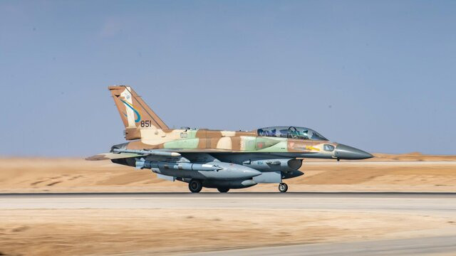 İsrail qırıcıları Suriyanın cənubunda silah anbarlarına zərbələr endirib