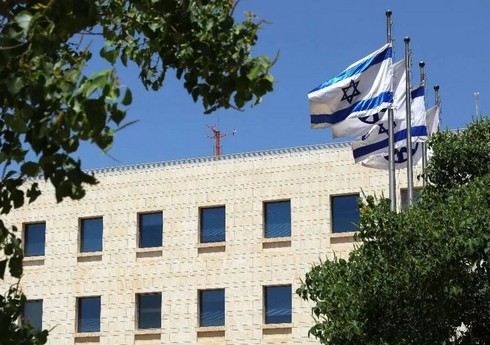 İsrail XİN: Qreta Tunberq Fransaya uçur