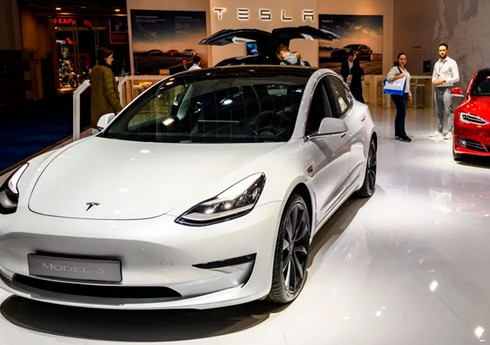 KİV: Tramp öz “Tesla”sını satmağı planlaşdırır