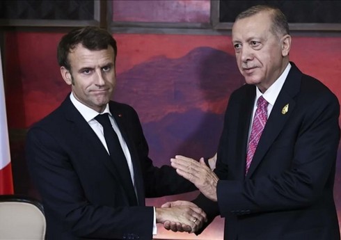 Makronla Ərdoğan Qəzzadakı vəziyyəti müzakirə ediblər