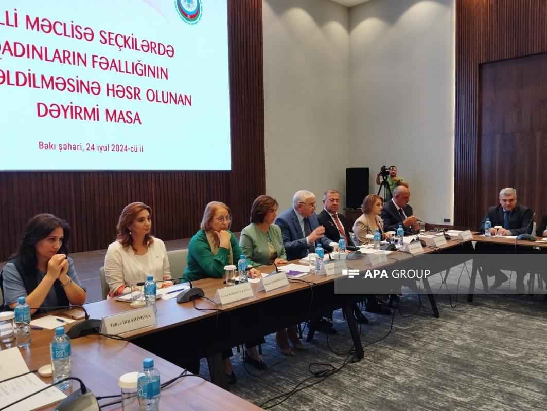 MSK və Dövlət Komitəsi Milli Məclisə seçkilərdə qadınların fəallığına dair müzakirə təşkil edib