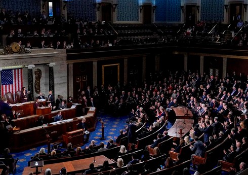 Nümayəndələr Palatası “vahid, böyük, gözəl qanun layihəsi”ni qəbul edib