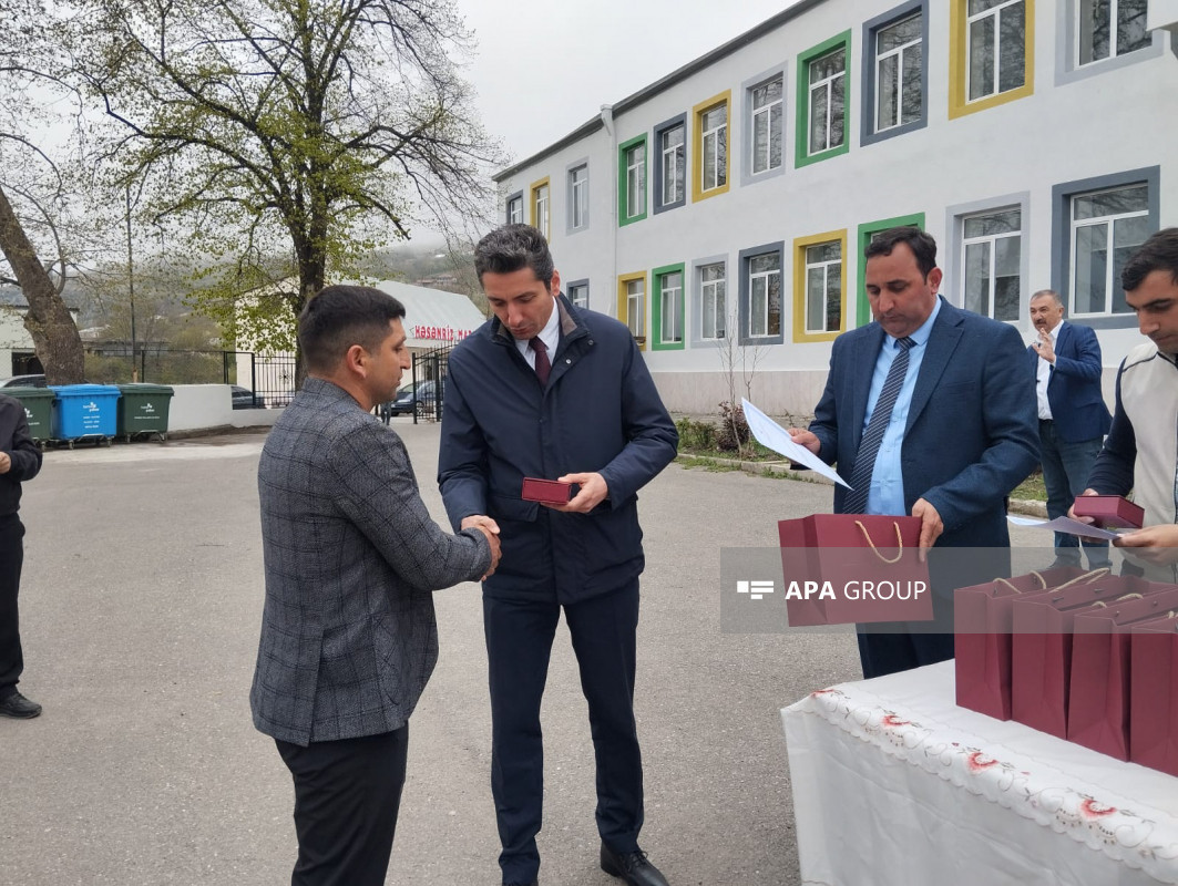 Növbəti köç karvanı Ağdərənin Həsənriz kəndinə çatıb, mənzillərin açarları təqdim edilib - FOTO - YENİLƏNİB-1 - VİDEO