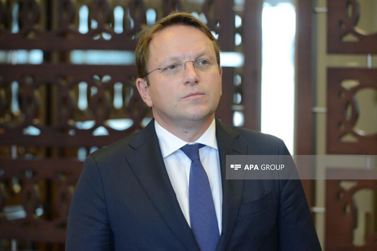 Oliver Varhelyi yenidən Aİ komissarı postuna namizəd irəli sürülüb