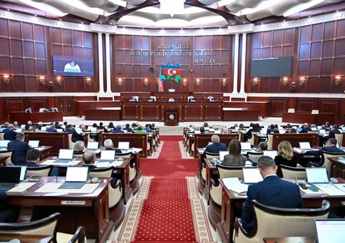Parlament Cinayət Məcəlləsindəki dəyişikliyi III oxunuşda təsdiqləyib