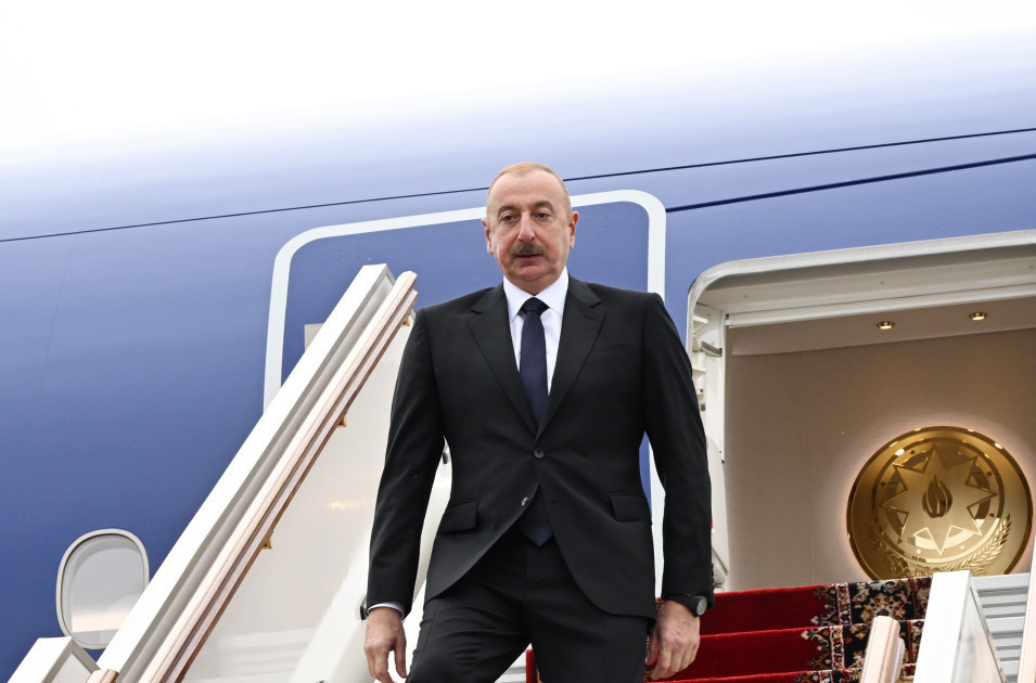 Prezident İlham Əliyev Rusiyaya səfərə gəlib