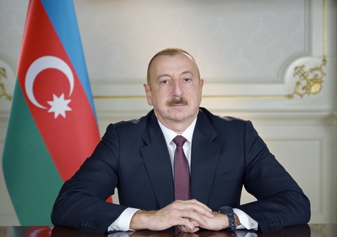 Prezident Toğanalı-Kəlbəcər-İstisu avtomobil yolundakı 4-cü tuneldə və yolun 15,2 kilometrlik hissəsində görülən işlərlə tanış olub